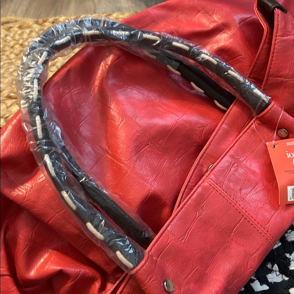 ion Rivera Tote - Picture 4 of 4